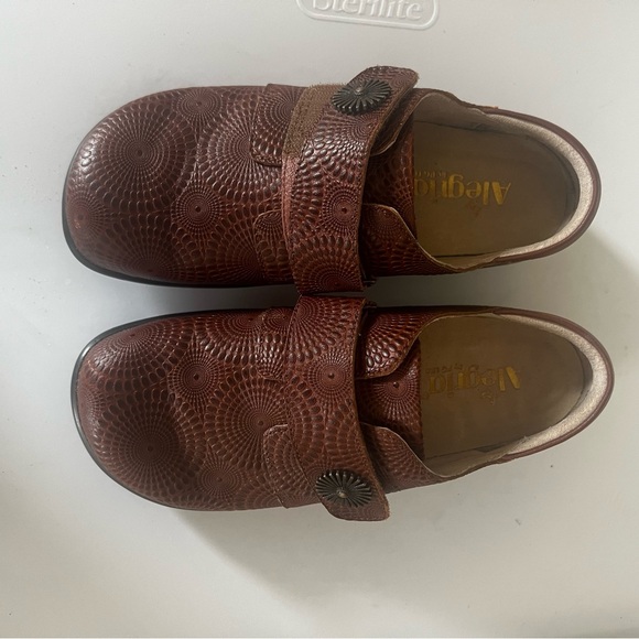 Alegria Joleen Classic Leather Shoes. EUC. EU size 35. US 5/5.5 - Picture 3 of 7
